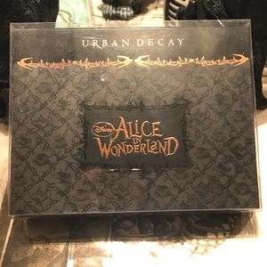 Urban Decay Alice in Wonderland Palette NEW